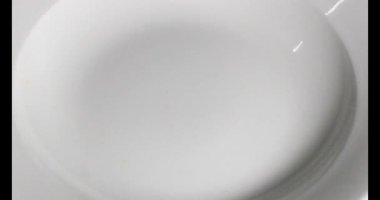 Tropikal badem tohumlarını soy