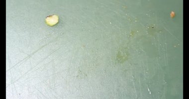 Biraz taze incir dilimlenmiş.