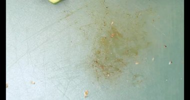 Biraz taze incir dilimlenmiş.