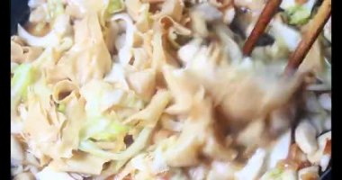 Domates soslu mantar ve soya peyniri.