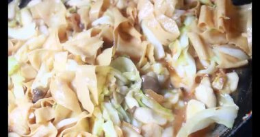 Domates soslu mantar ve soya peyniri.