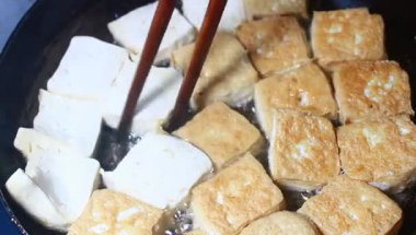 tavada tofu kızart.