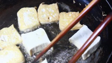 tavada tofu kızart.