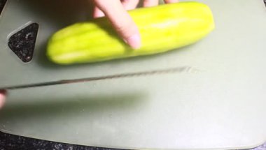 Kızartma için kabak soy