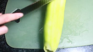 Kızartma için kabak soy