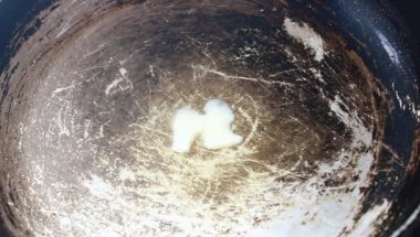 Yumurtalı domates sosu.