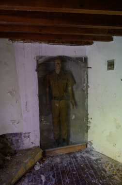 Kuzey Kıbrıs 'ın Kyrenia dağlarına tünemiş Aziz Hilarion Şatosu inanılmaz manzaralar ve ortaçağ cazibesi sunan tarihi bir mücevherdir..