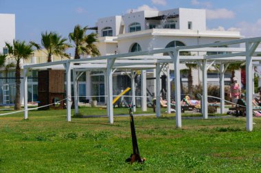 Kıbrıs 'ta Sulama Sistemi Çimlerini Sulama