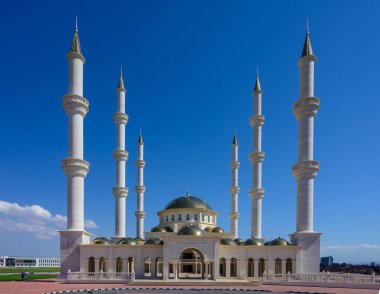 Gotik Katedral İslami Camiye Döndü
