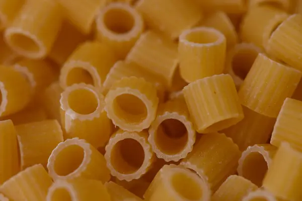 Ditaloni Rigati Pasta 'nın Minimalist Arkaplanı