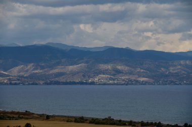 Kıbrıs 'taki Dağ Sahil Hattı ve Akdeniz Yukarıdan