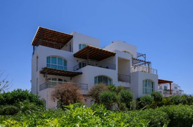 Kıbrıs Kıyı Topluluğunda Modern Beyaz Saray