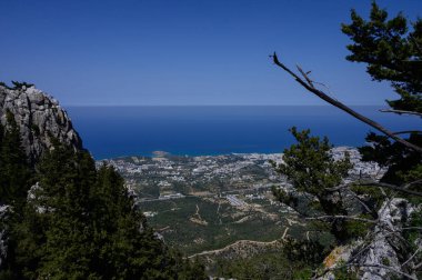 Kyrenia Şehir ve Deniz Manzarası