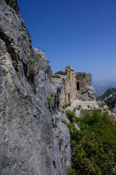 Dağ Kalesi St. Hilarion Deniz manzaralı, Kuzey Kıbrıs