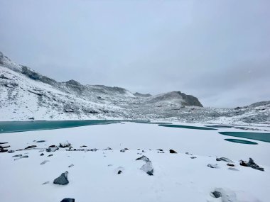 Dagu Buzulu 4860 metre yükseklikte, dağ, soğuk, mavi gökyüzü, manzara, açık hava, keşif, seyahat, doğal manzara, yüksek seviye, Çin