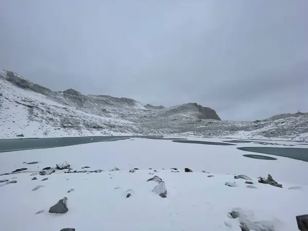 Dagu Buzulu 4860 metre yükseklikte, dağ, soğuk, mavi gökyüzü, manzara, açık hava, keşif, seyahat, doğal manzara, yüksek seviye, Çin