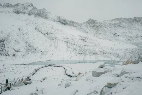 Dagu Buzulu 4860 metre yükseklikte, dağ, soğuk, mavi gökyüzü, manzara, açık hava, keşif, seyahat, doğal manzara, yüksek seviye, Çin