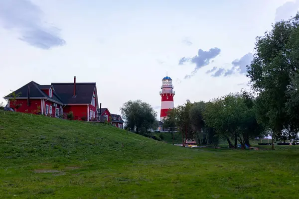 Gün batımında Balıkçı Köyü manzarası. Balıkçı Köyü, Ryazan, Rusya, 6 Haziran 2024. Yüksek kalite fotoğraf