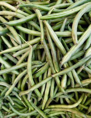 Yerel çiftçi pazarında organik çeşitlilikte fasulye yakın çekim. Yüksek kalite fotoğraf