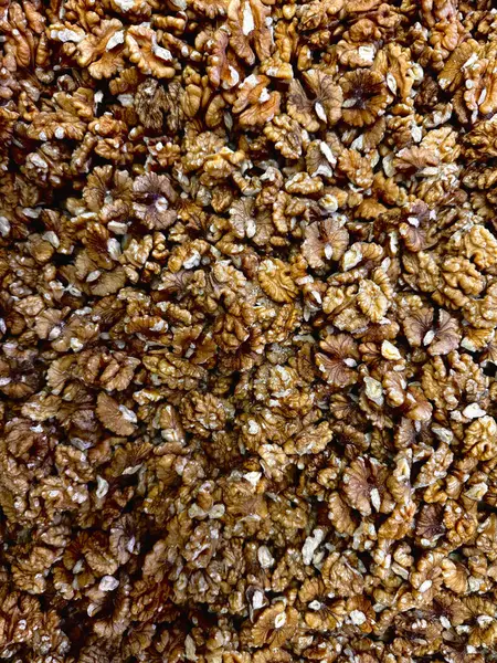 Soyulmuş ceviz yakın plan. Sağlıklı beslenme. Arkaplan resmi. Yüksek kalite fotoğraf