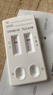 Corona virüsü üzerinde test sonuçları için covid 19 hızlı test kiti