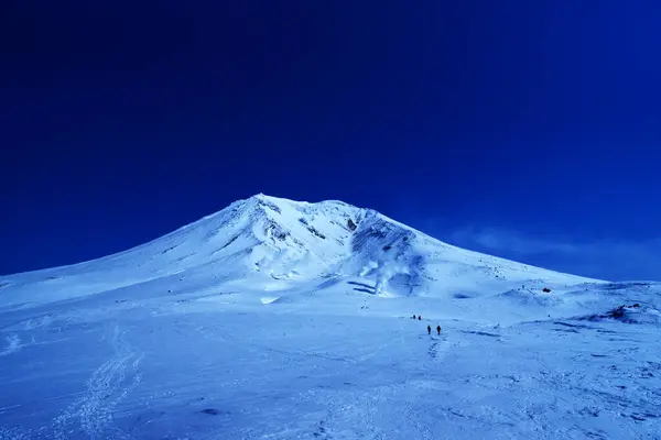 Asahi Dağı 'nın muhteşem manzarası