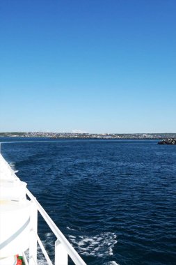 Güzel Rishiri Adası, Hokkaido 'da uzak bir ada.
