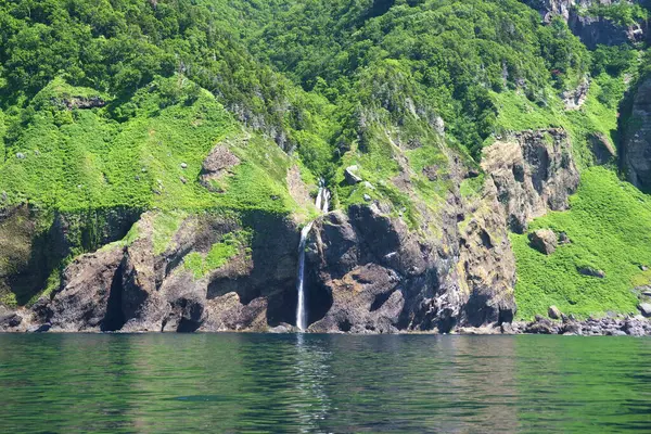Shiretoko 'nun göz kamaştırıcı mavi dünya doğal miras bölgesi.
