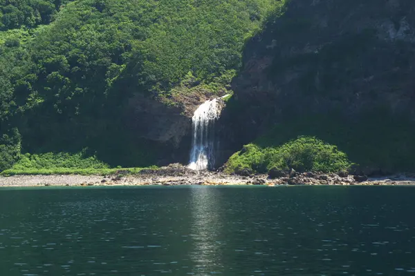 Shiretoko 'nun göz kamaştırıcı mavi dünya doğal miras bölgesi.