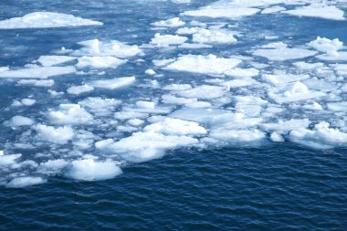 Monbetsu Limanı 'nda buz ve Garinko akıntısı