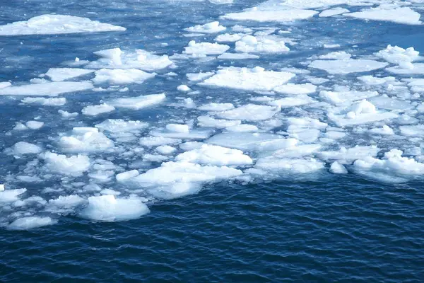 Monbetsu Limanı 'nda buz ve Garinko akıntısı