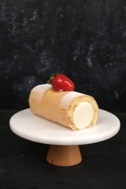 Masada lezzetli bir pasta var.