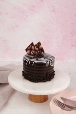 Masada lezzetli bir pasta var.