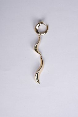 Onun için Değerli Altın ve Elmas Mücevherler