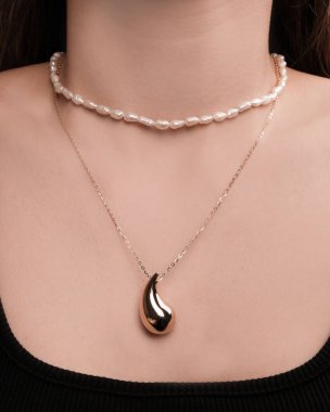 Her Tarz İçin Parlayan Elmas ve Altın Mücevher