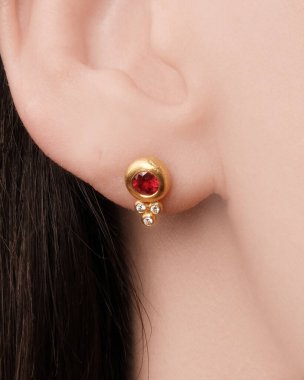 Şık ve Zarif Altın Elmas Mücevherler