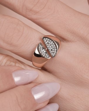 Renkli Taşlı Eşsiz Altın ve Elmas Mücevherler