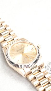 luxury gold and diamond jewelery