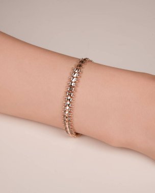 Günlük Şık Altın ve Elmas Mücevherler