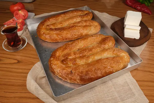 Flaky Katmanlı Geleneksel Türk Borek
