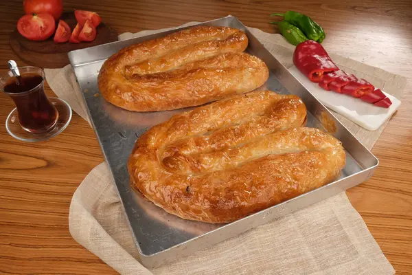 Flaky Katmanlı Geleneksel Türk Borek