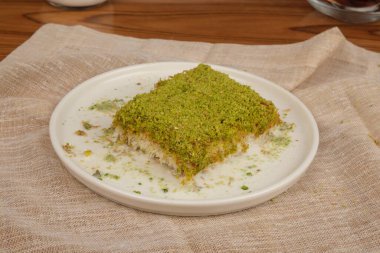 Baklava Piramidi Yaratıcı Tatlı Düzenlemesi