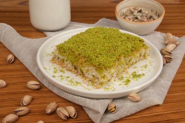 Baklava Piramidi Yaratıcı Tatlı Düzenlemesi