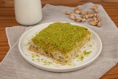 Baklava Piramidi Yaratıcı Tatlı Düzenlemesi