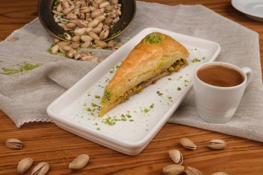 Baklava Piramidi Yaratıcı Tatlı Düzenlemesi
