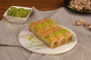 Baklava Piramidi Yaratıcı Tatlı Düzenlemesi