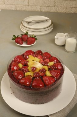 Mumlu Kutlama Pastası