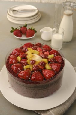 Mumlu Kutlama Pastası