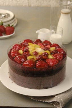 Mumlu Kutlama Pastası