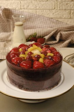 Mumlu Kutlama Pastası